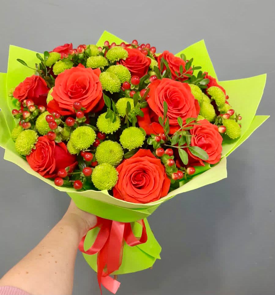 Букет цветов из: Хризантемы и Розы в Морозово