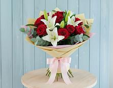 Букет цветов из:  Лилии и Розы в Морозово