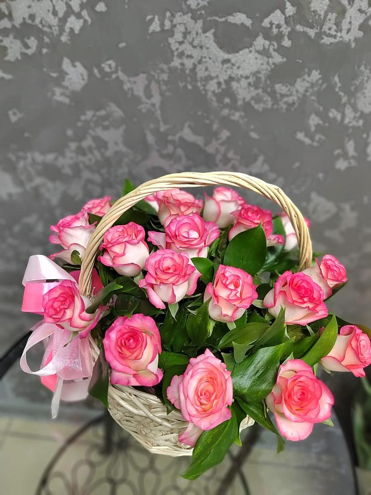 Цветочная композиция из Розы в корзине в Морозово