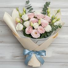 Букет цветов из:  Лизиантусы в Морозово