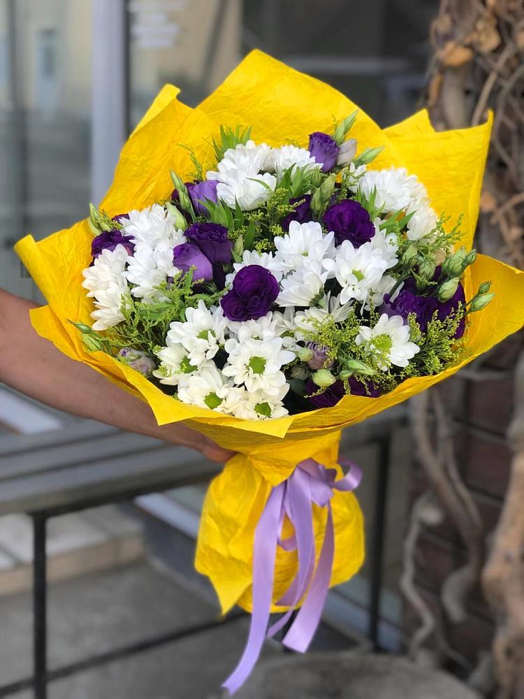Букет цветов из: Ирисы, Хризантемы и Ромашки в Морозово