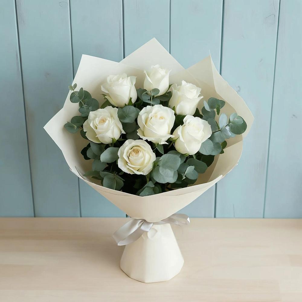 Букет Белые розы в Эвкалипте в Морозово