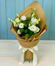 Букет цветов из:  Хризантемы и Лизиантусы в Морозово