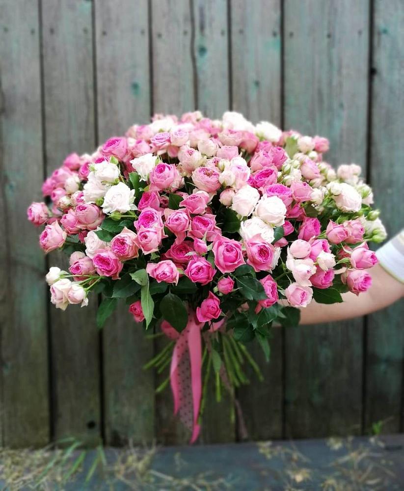 Букет Розовые кустовые розы Натали и Лав Лидия в Морозово