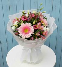 Букет цветов из:  Герберы, Альстромерии и Лизиантусы #REPLACE_PRED# Морозово
