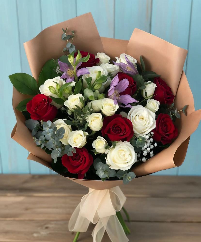 Букет цветов из: Розы и Альстромерии в Морозово