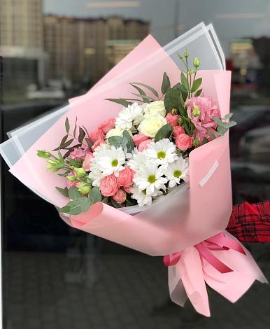 Букет цветов из: Розы, Лизиантусы и Хризантемы в Морозово