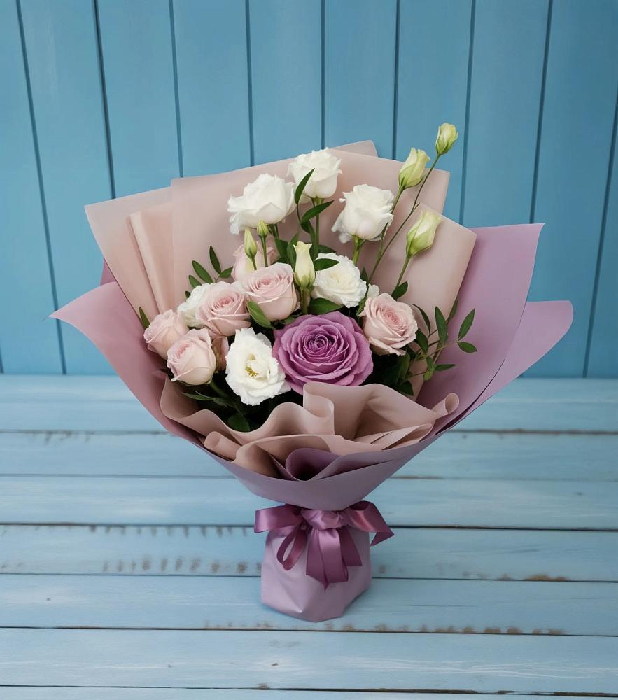 Букет цветов из: Розы и Лизиантусы в Морозово