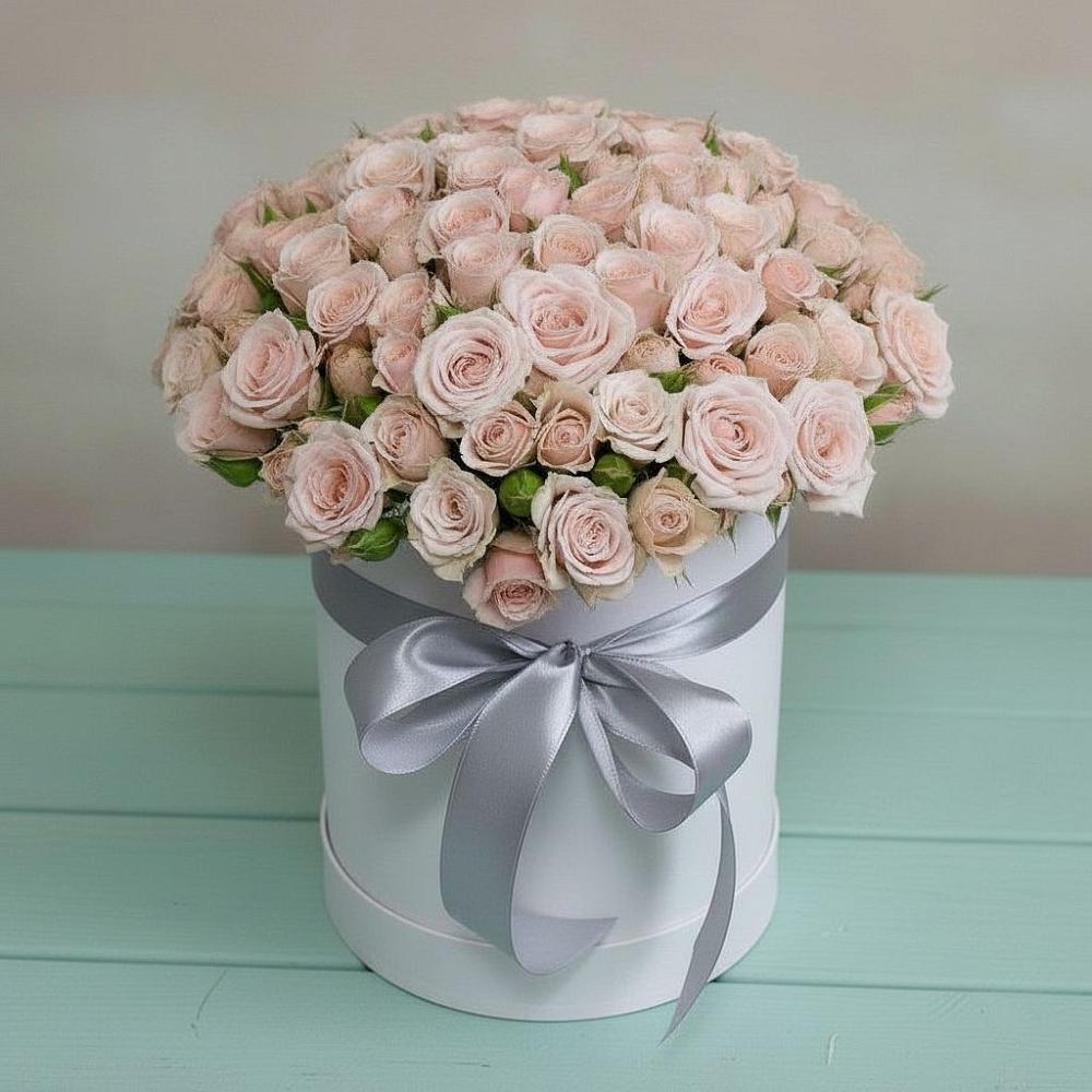 Цветочная композиция из Розы в шляпной коробке в Морозово